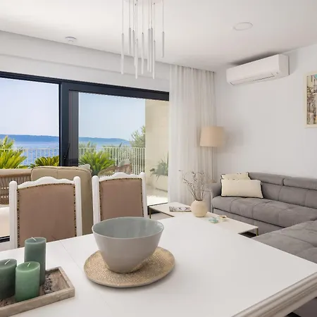 Leonardo Apartment