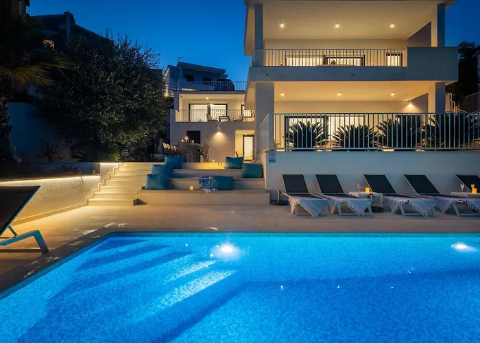 Apartment Leonardo Trogir