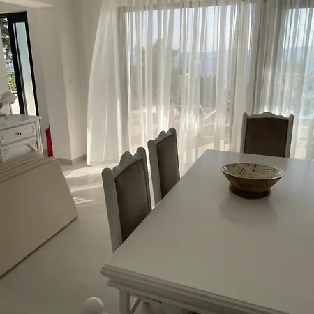 Apartment Leonardo Trogir